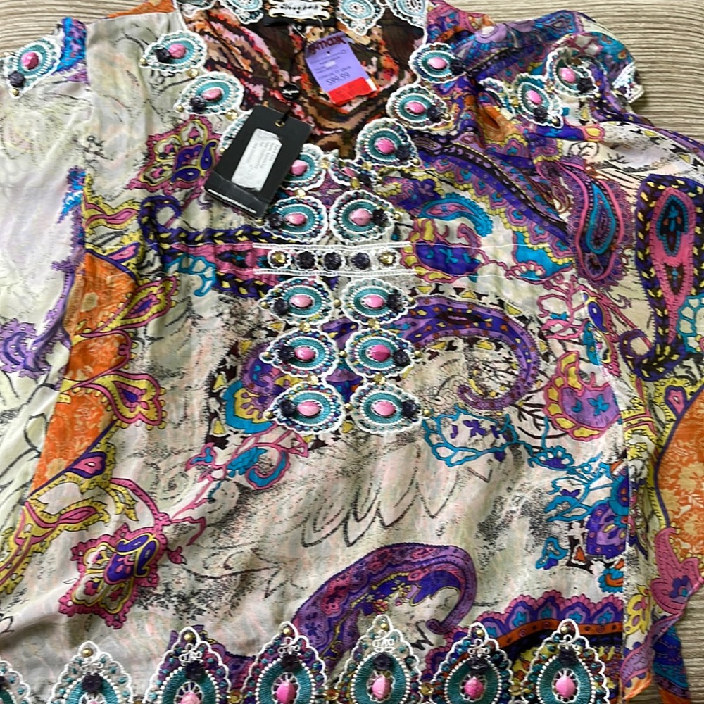 New Meghan top size 4